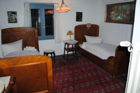 Howe Hotel